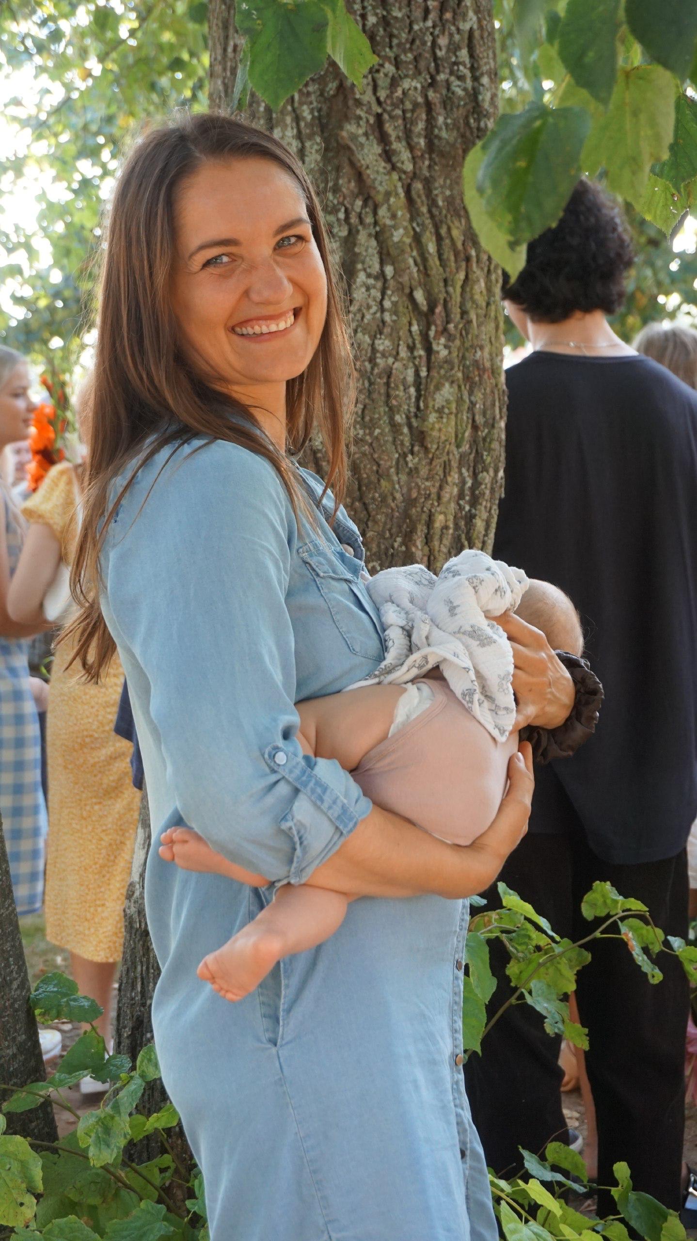 Aija Bāliņa ar mazuli